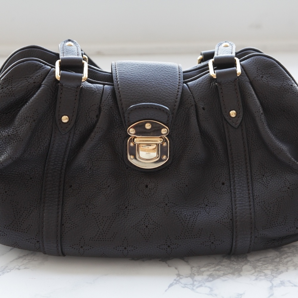 Louis Vuitton Mahina S Hobo